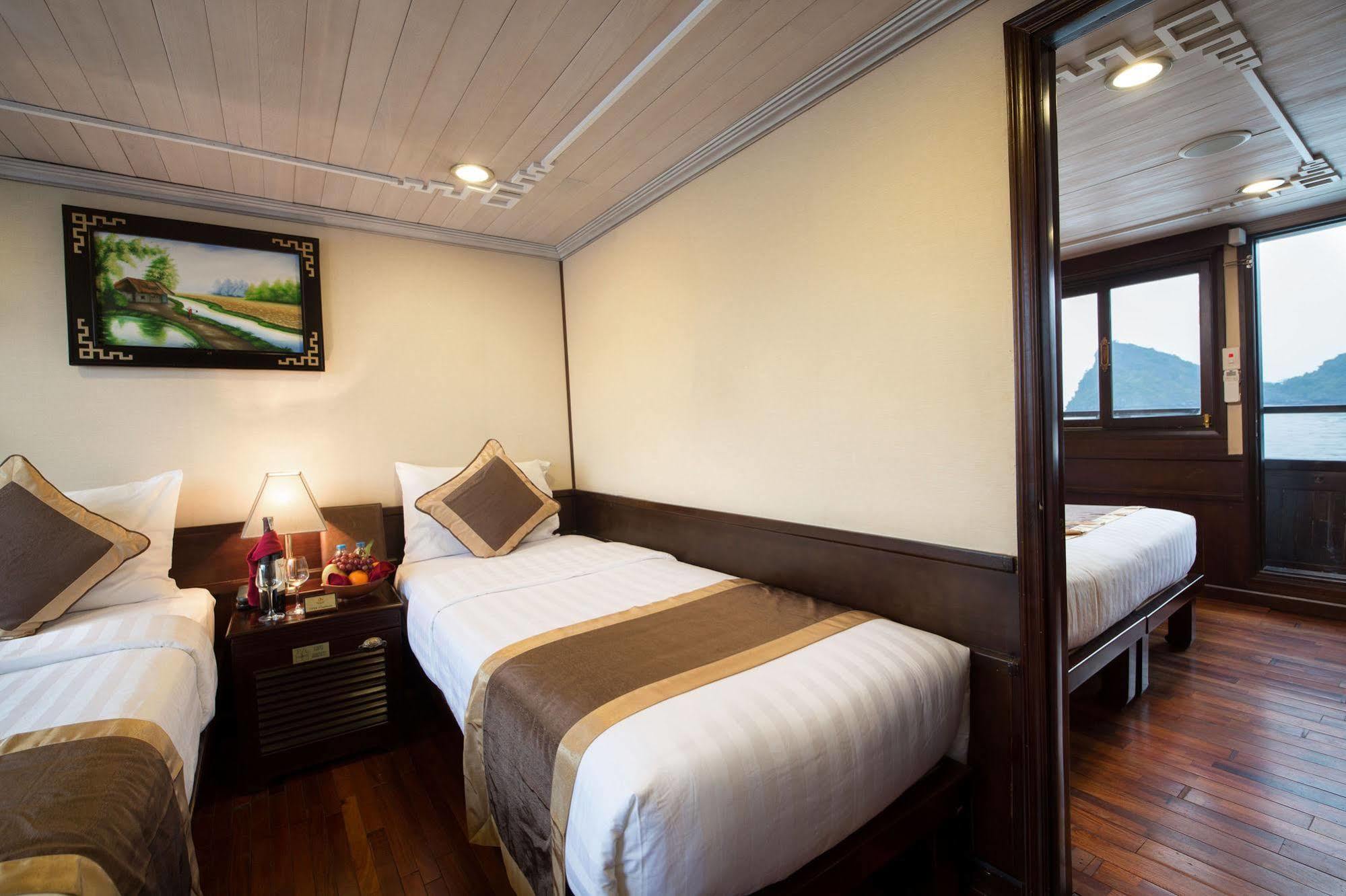 Pelican Classic Cruise Ha Long Eksteriør bilde